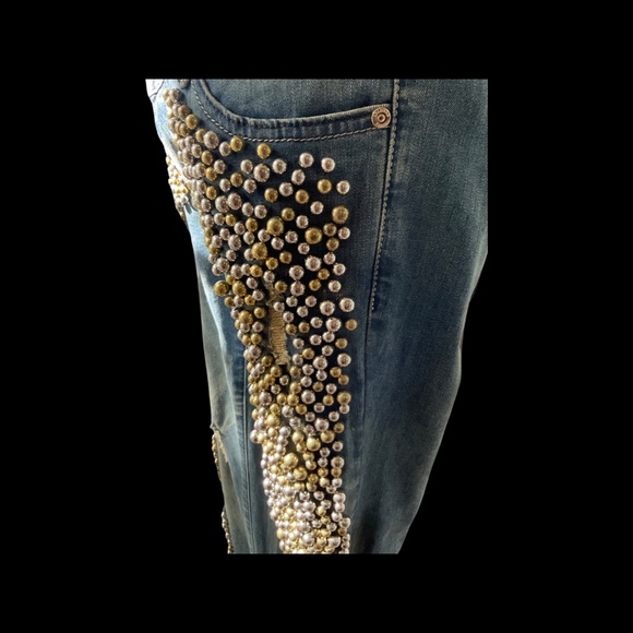 HOLT Maison De Luxe Embellished Distressed Jeans - Picture 7 of 9